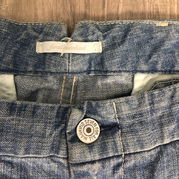 7 For All Mankind Capri - size 30 - Picture 3 of 8